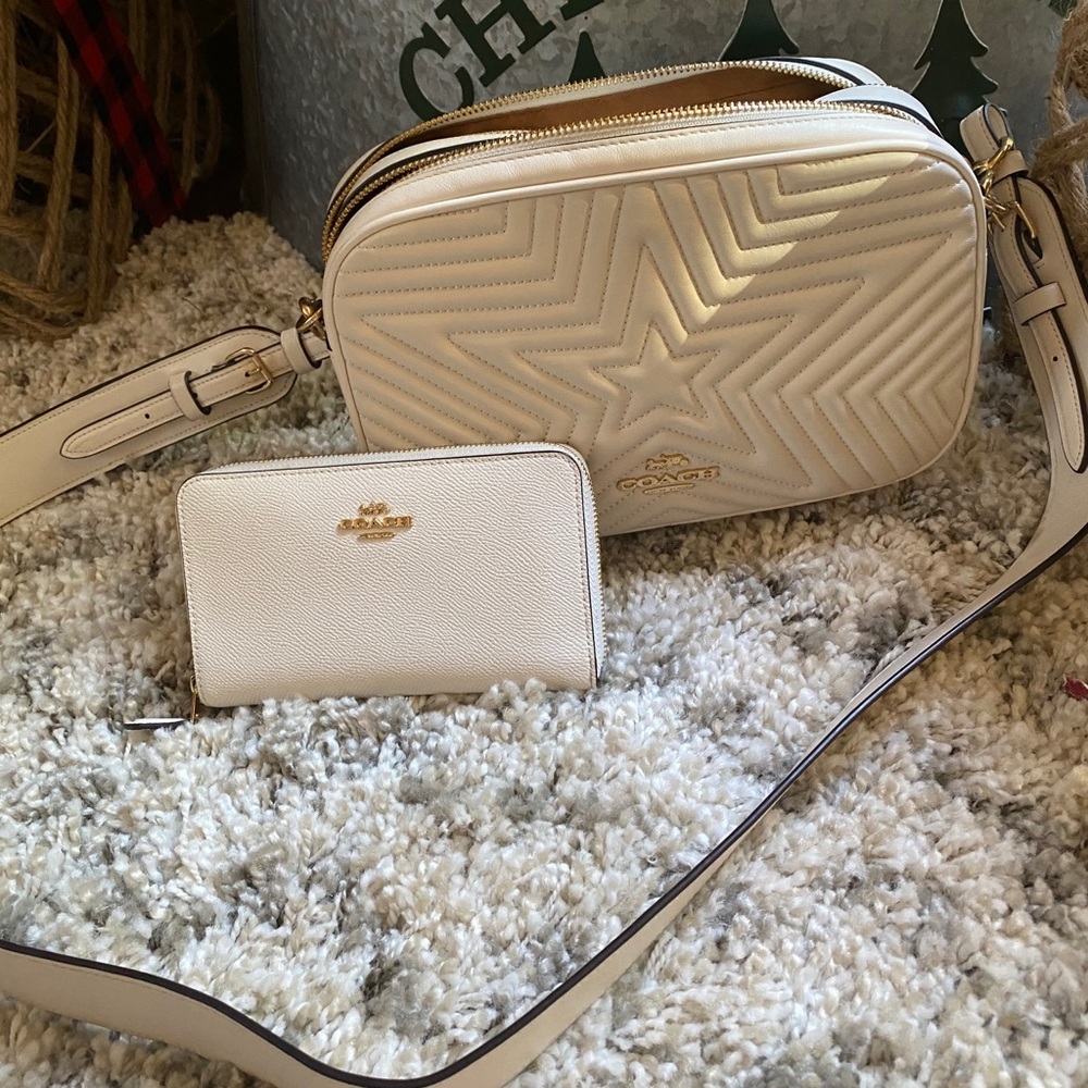 Like new Coach crossbody purse and wallet